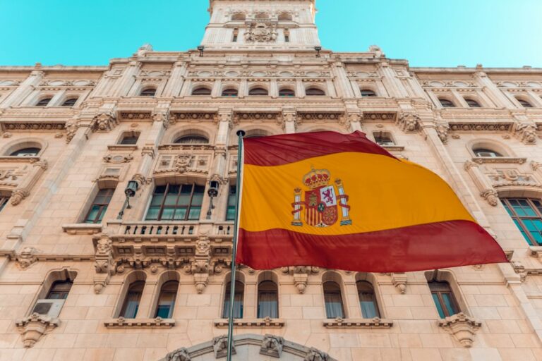 60+ Similes in Spanish With English Meanings and Examples
